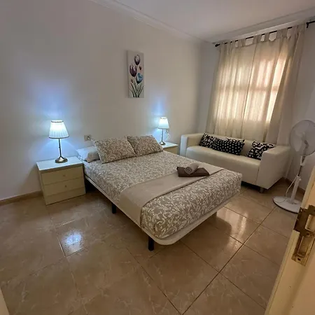 Alquilaencanarias Abrigos La Arena *